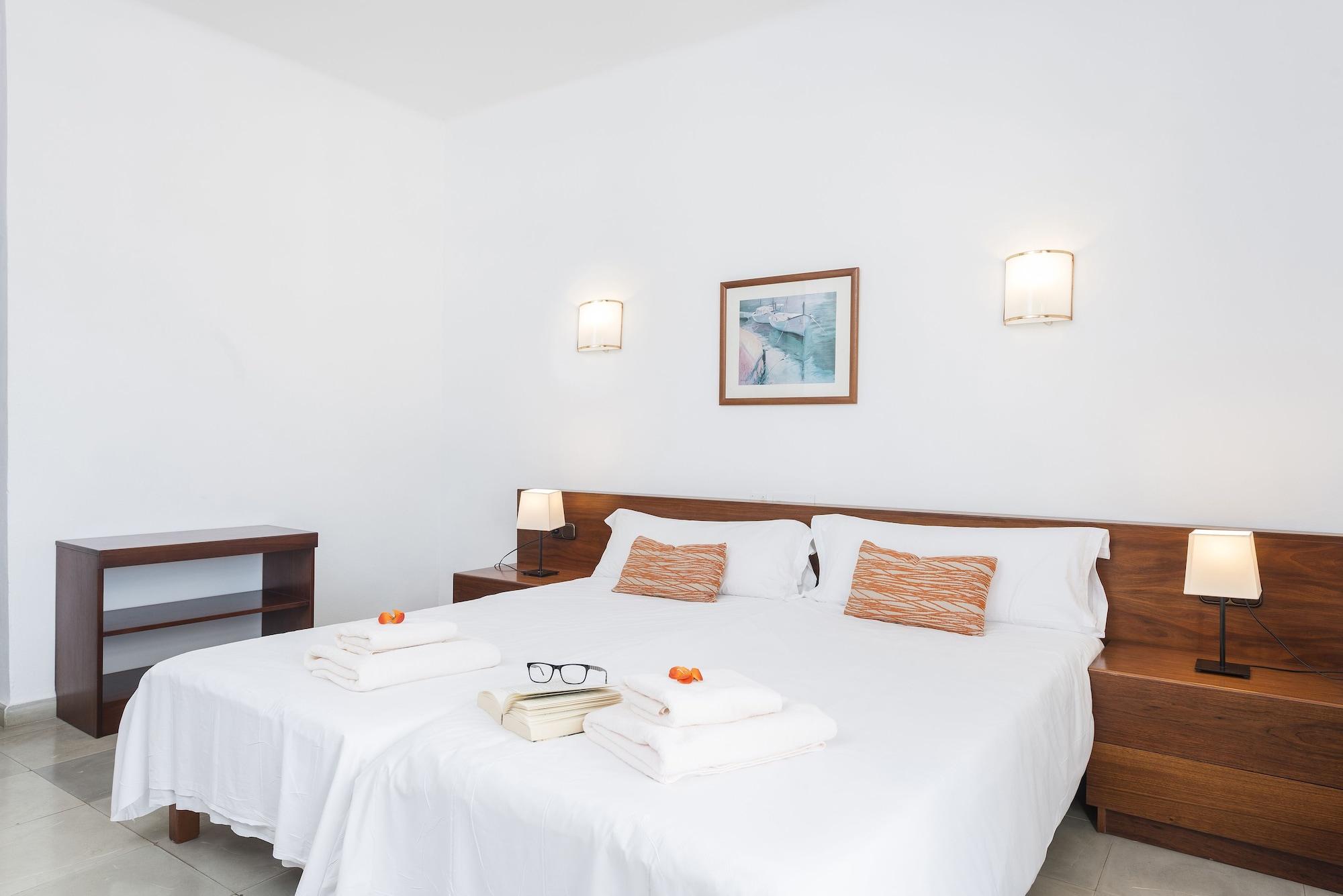Hotel Santanyi Port Cala Figuera  Luaran gambar