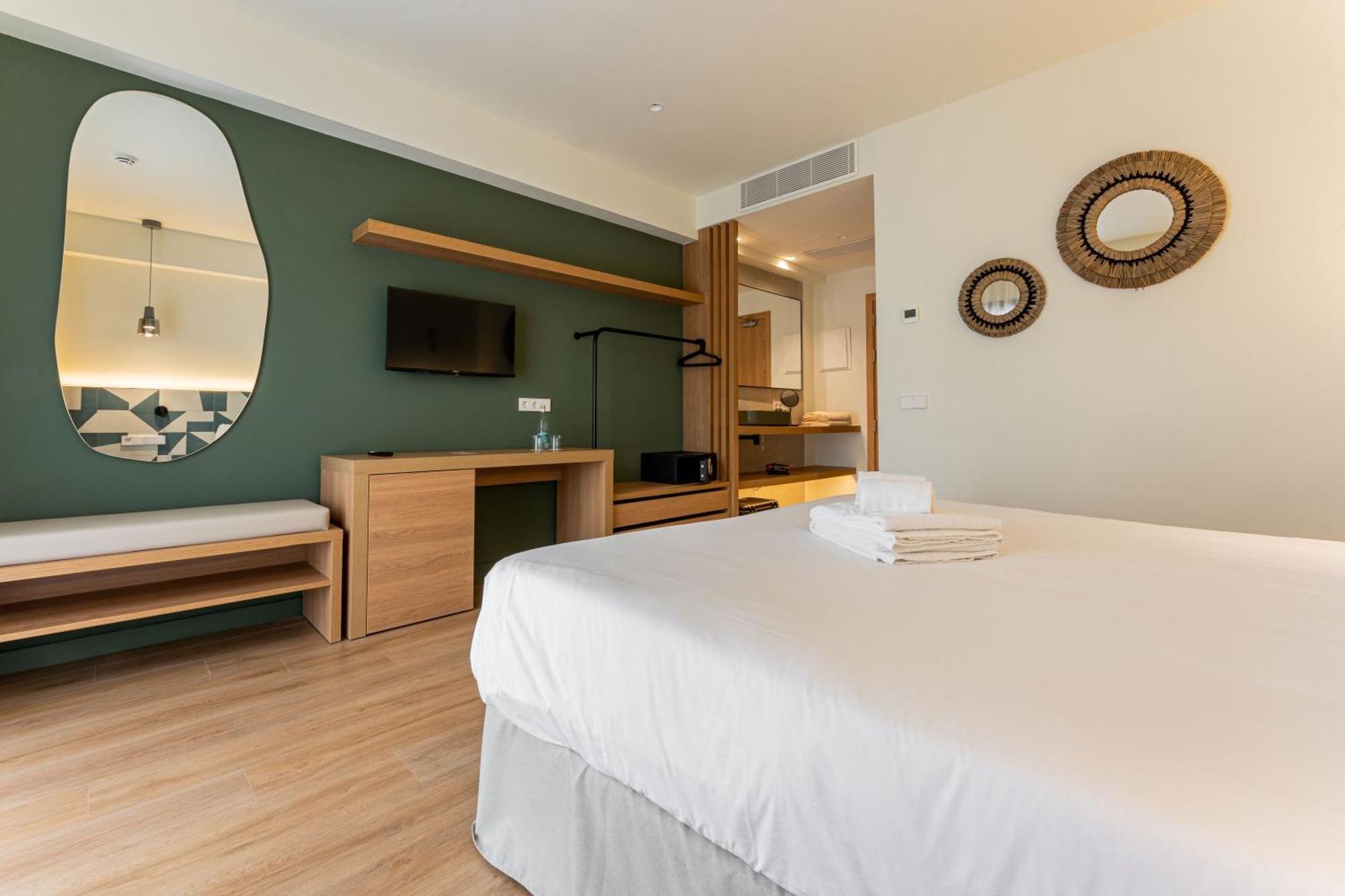 Hotel Santanyi Port Cala Figuera  Luaran gambar